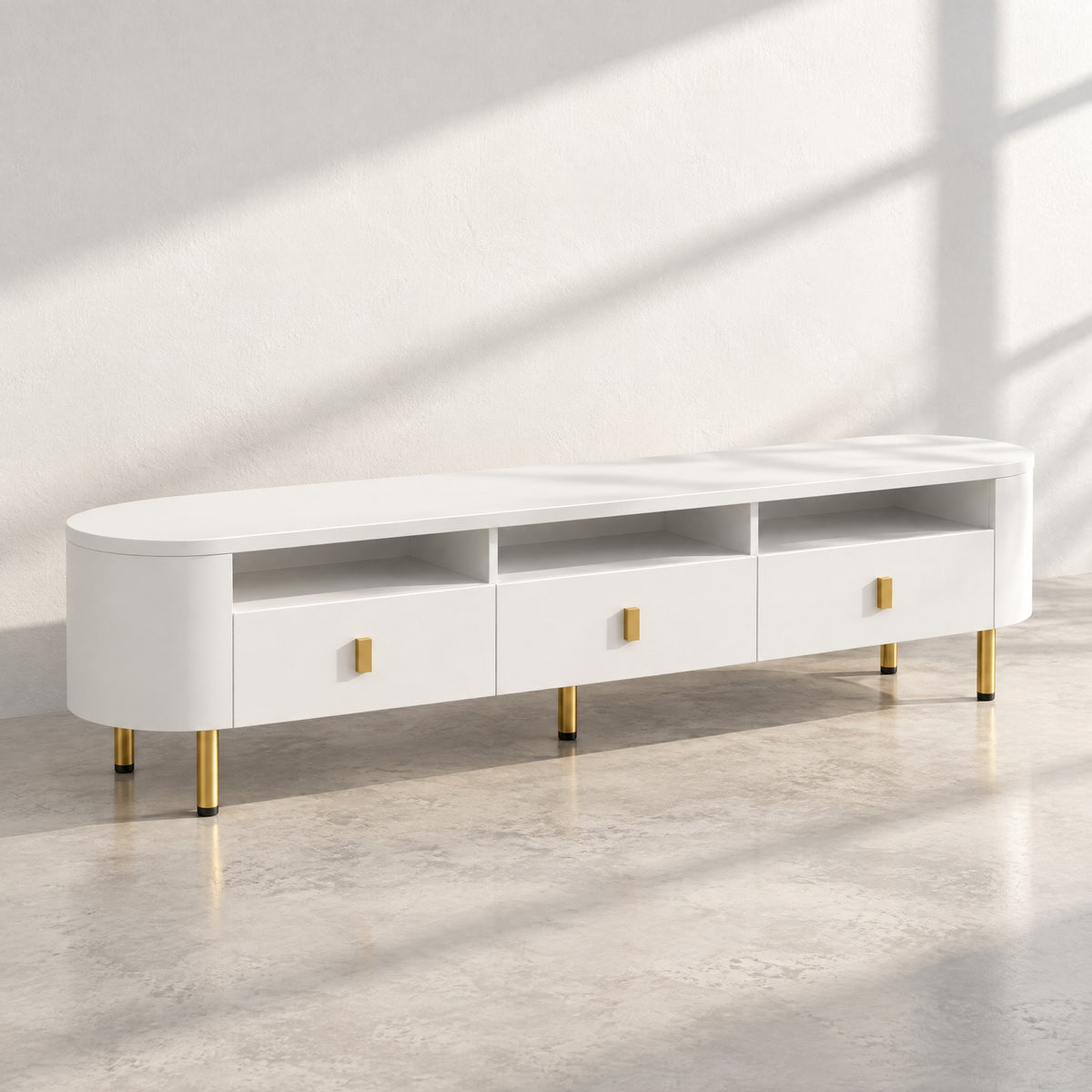 Meuble TV blanc arrondi 3 tiroirs pieds dorés 174 cm, au soleil