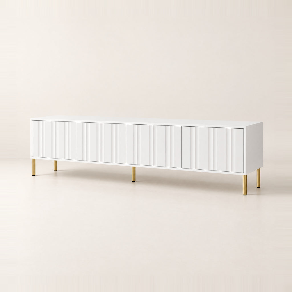 Meuble TV blanc façades ondulées pieds dorés 190 cm, vue de trois quarts