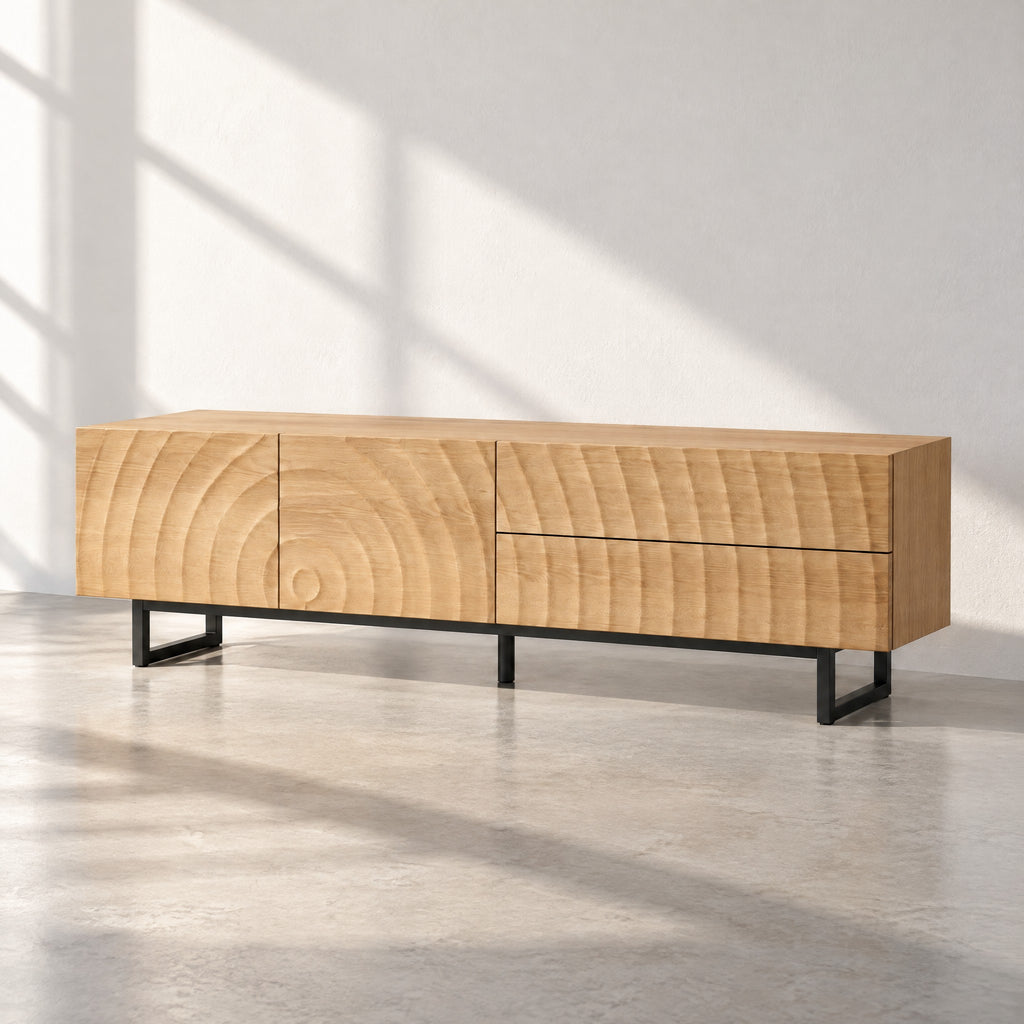 Meuble TV bois clair façades en ondes 180 cm, au soleil