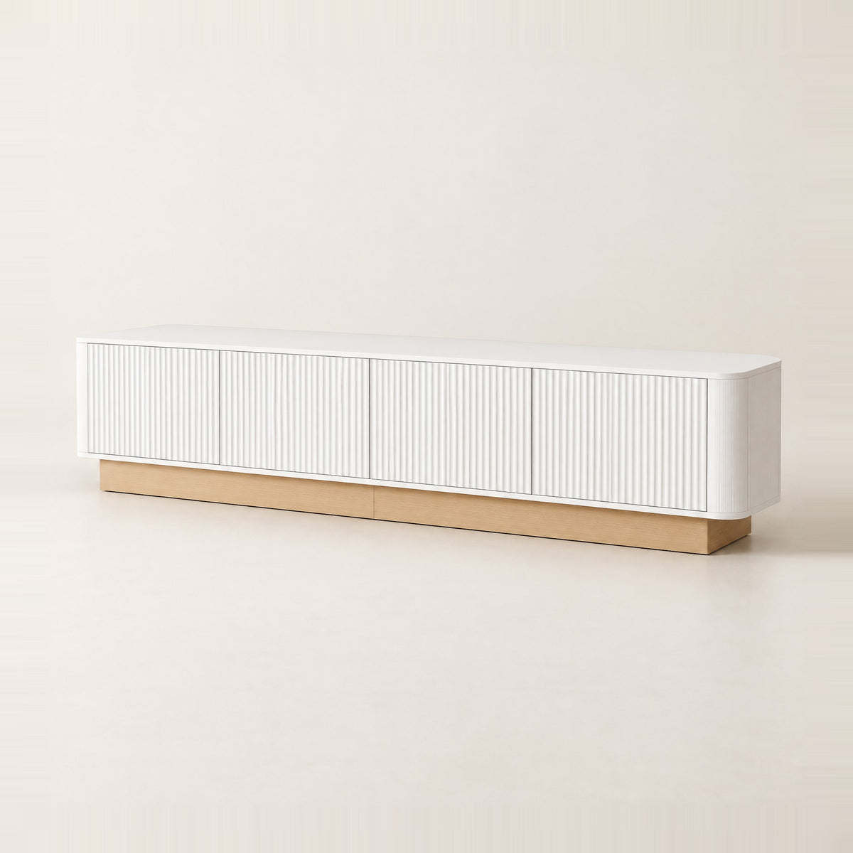 Meuble TV cannelé sur socle bois 200 cm, blanc, vue de trois quarts
