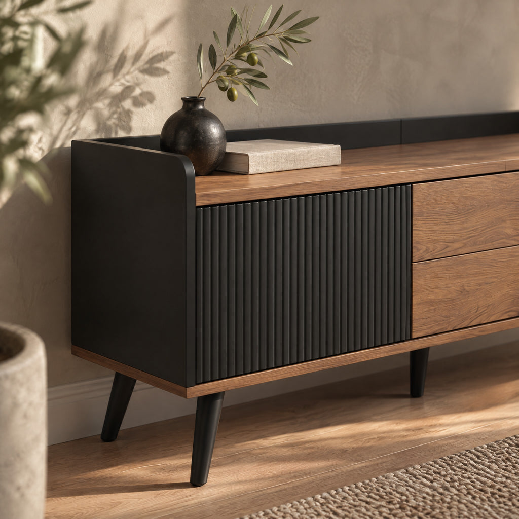 Meuble TV noir cannelé et noyer 2 tiroirs 160 cm, gros plan