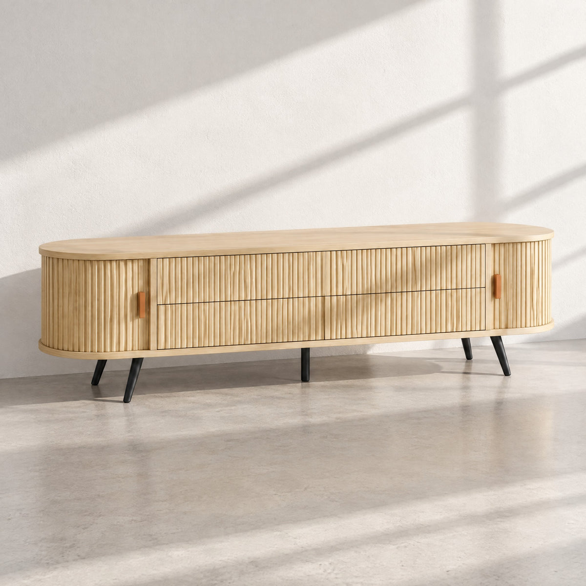 Meuble TV ovale bois clair cannelé 4 tiroirs 180 cm, au soleil
