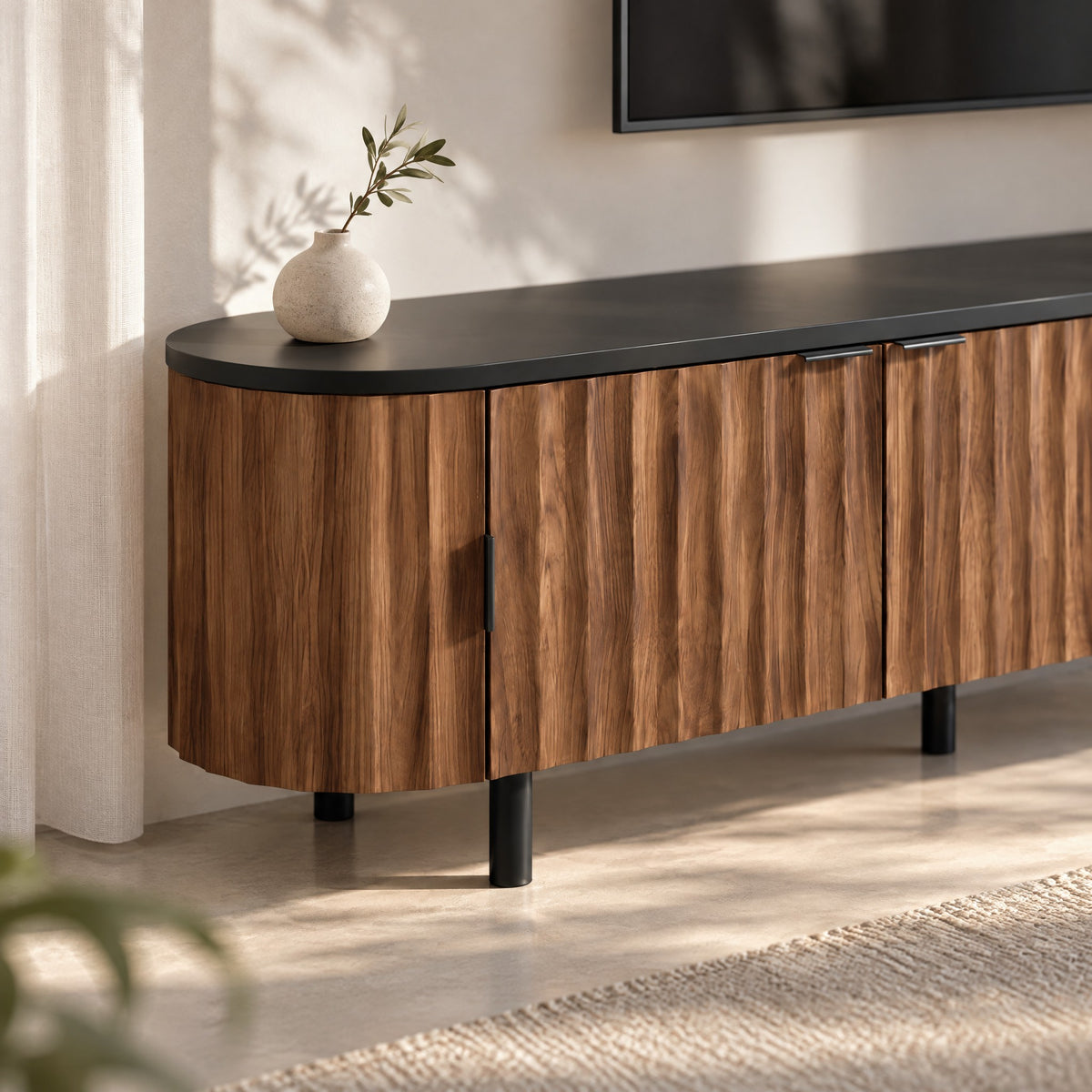 Meuble TV ovale noyer cannelé 170 cm, gros plan