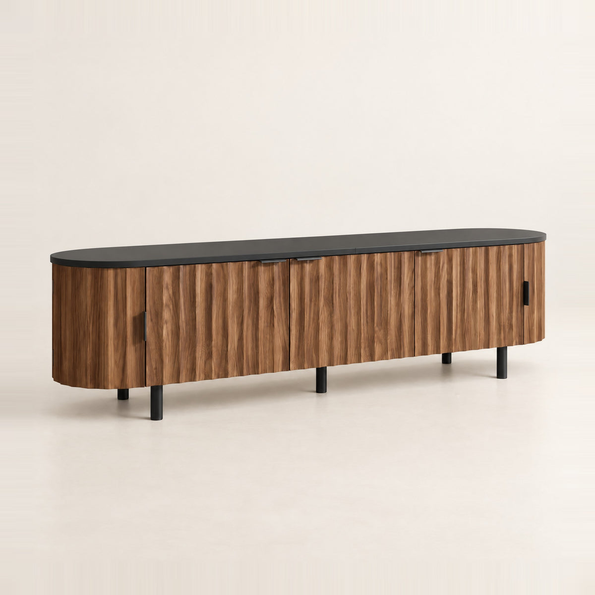 Meuble TV ovale noyer cannelé 170 cm, vue de trois quarts