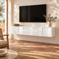 Meuble TV suspendu blanc laqué 170 cm, dans un salon