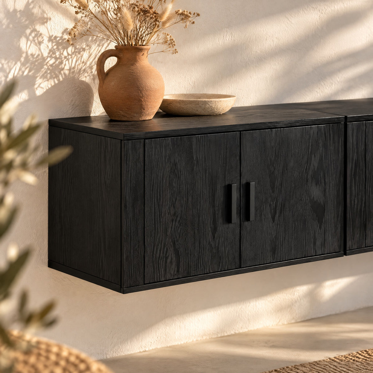 Lot de 2 meubles TV suspendus chêne noir, gros plan