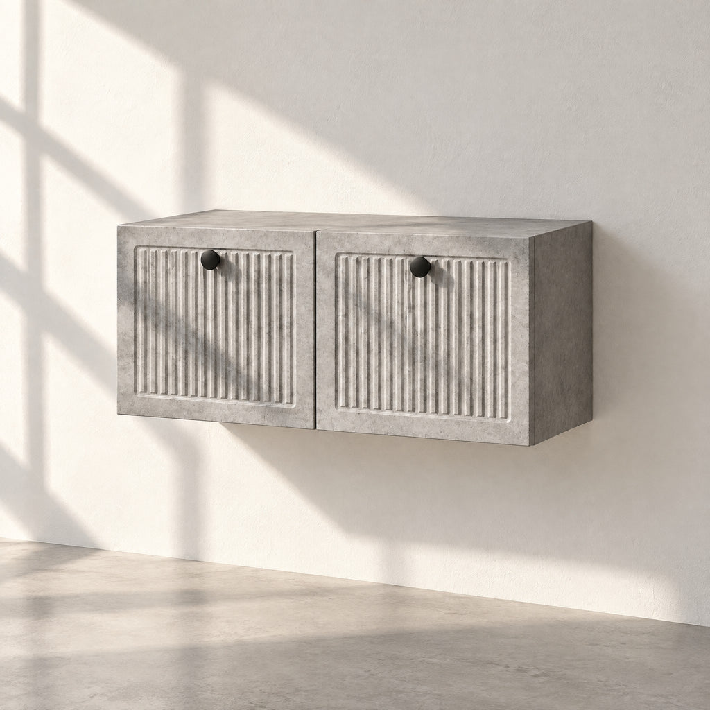 Petit meuble TV suspendu effet béton cannelé 60 cm, au soleil