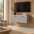 Petit meuble TV suspendu effet béton cannelé 60 cm, dans un salon